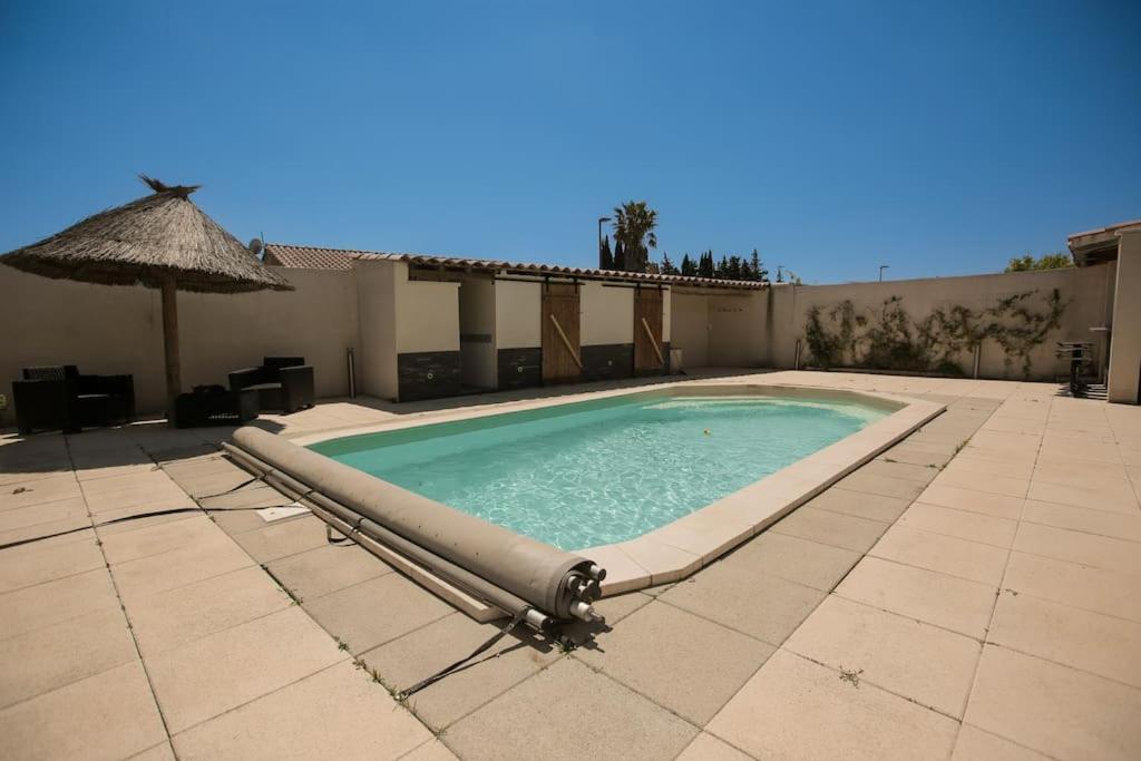 Maison 4 Avec Piscine Villa Saint-Gilles (Gard)