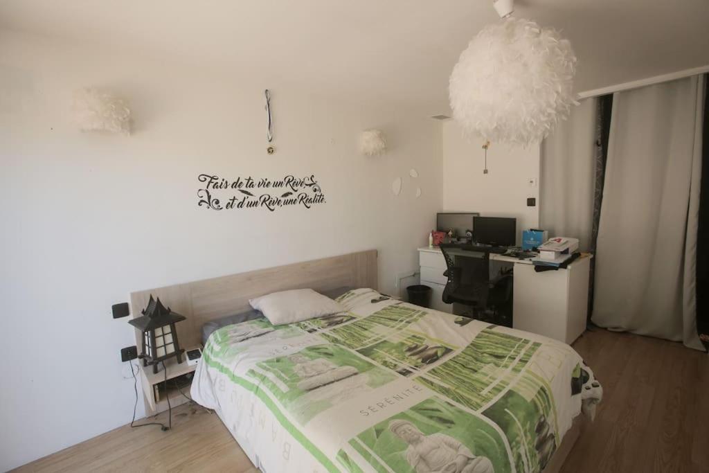 Maison 4 Avec Piscine Saint-Gilles (Gard)